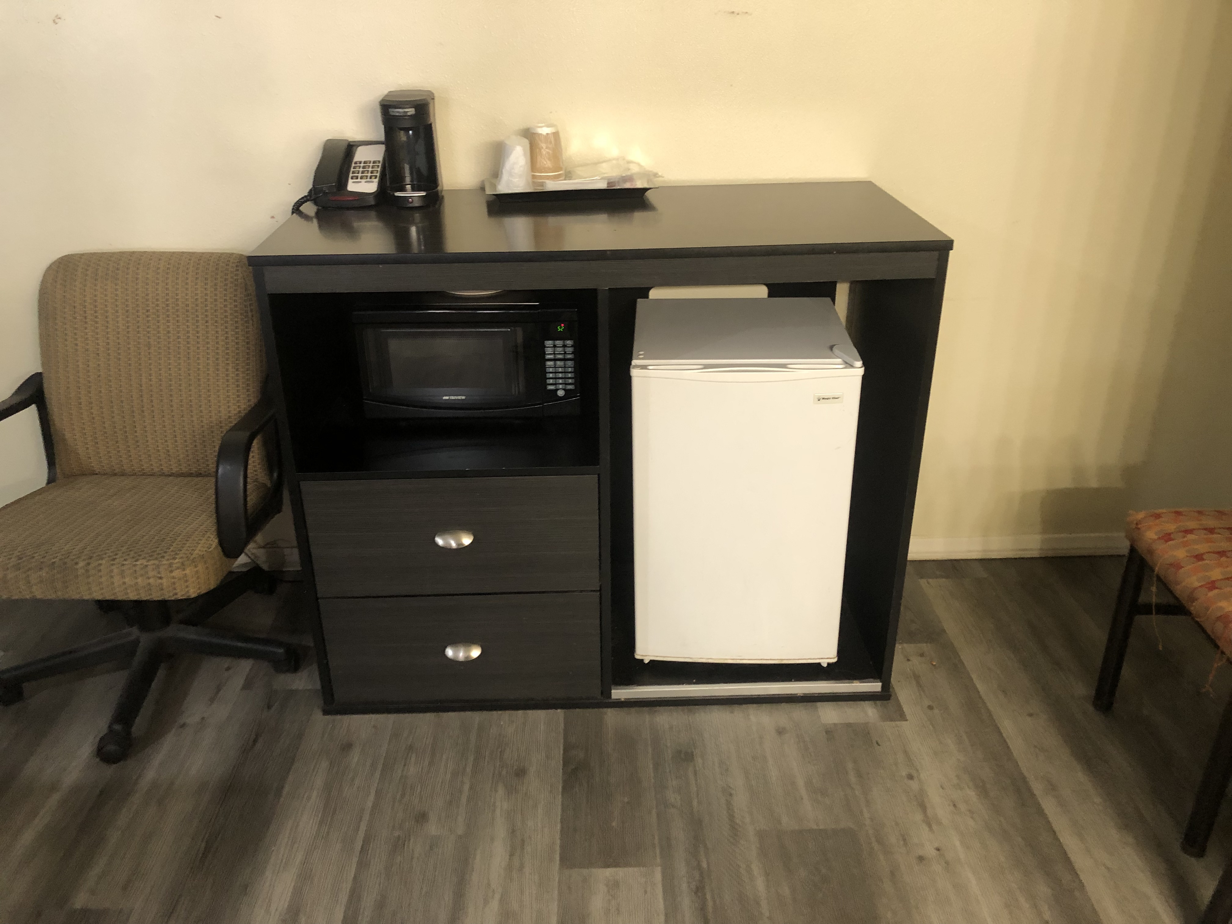 In-Room Dining Area